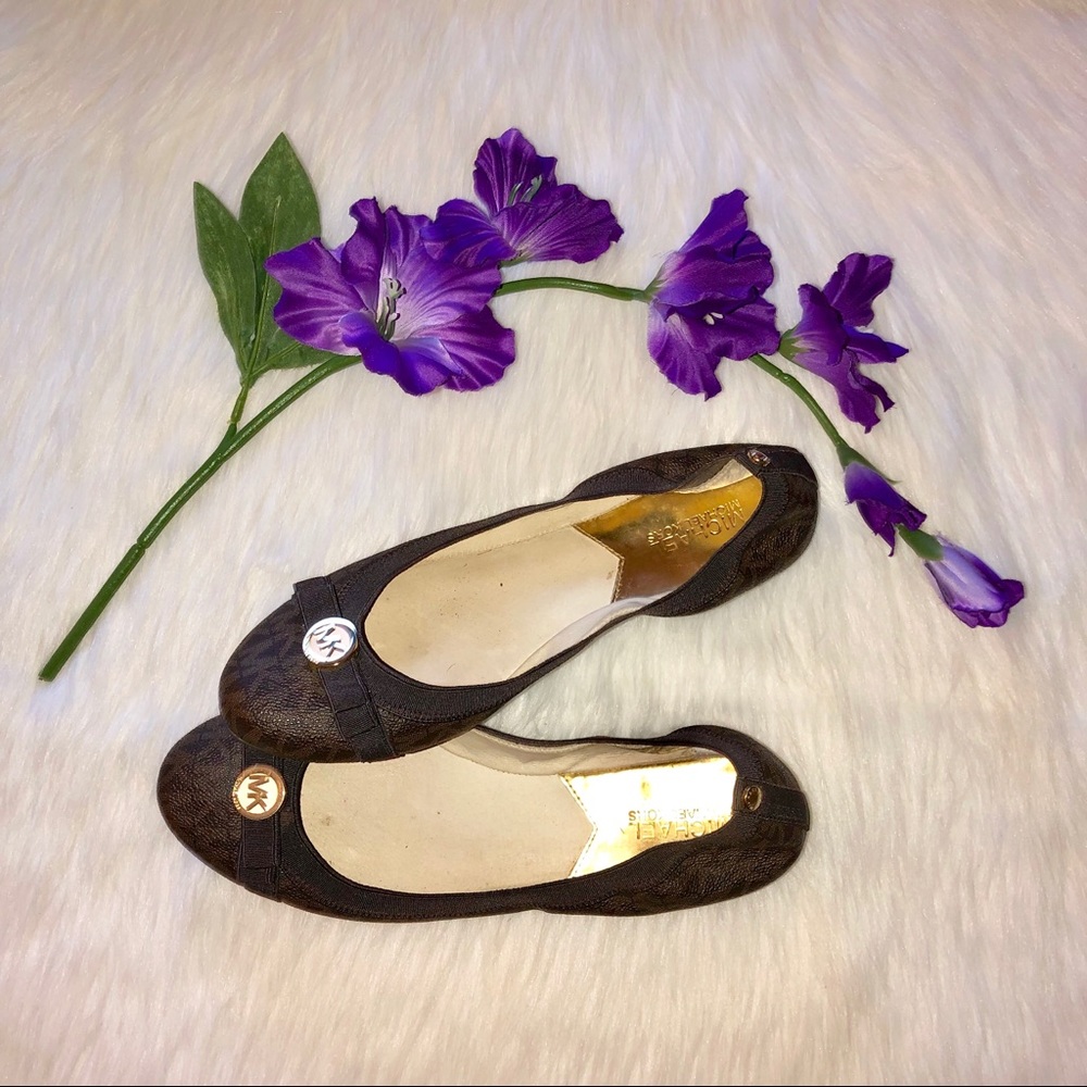 Michael Kors Signature Flats w/ Emblem,Size-8.5 - Picture 3 of 4